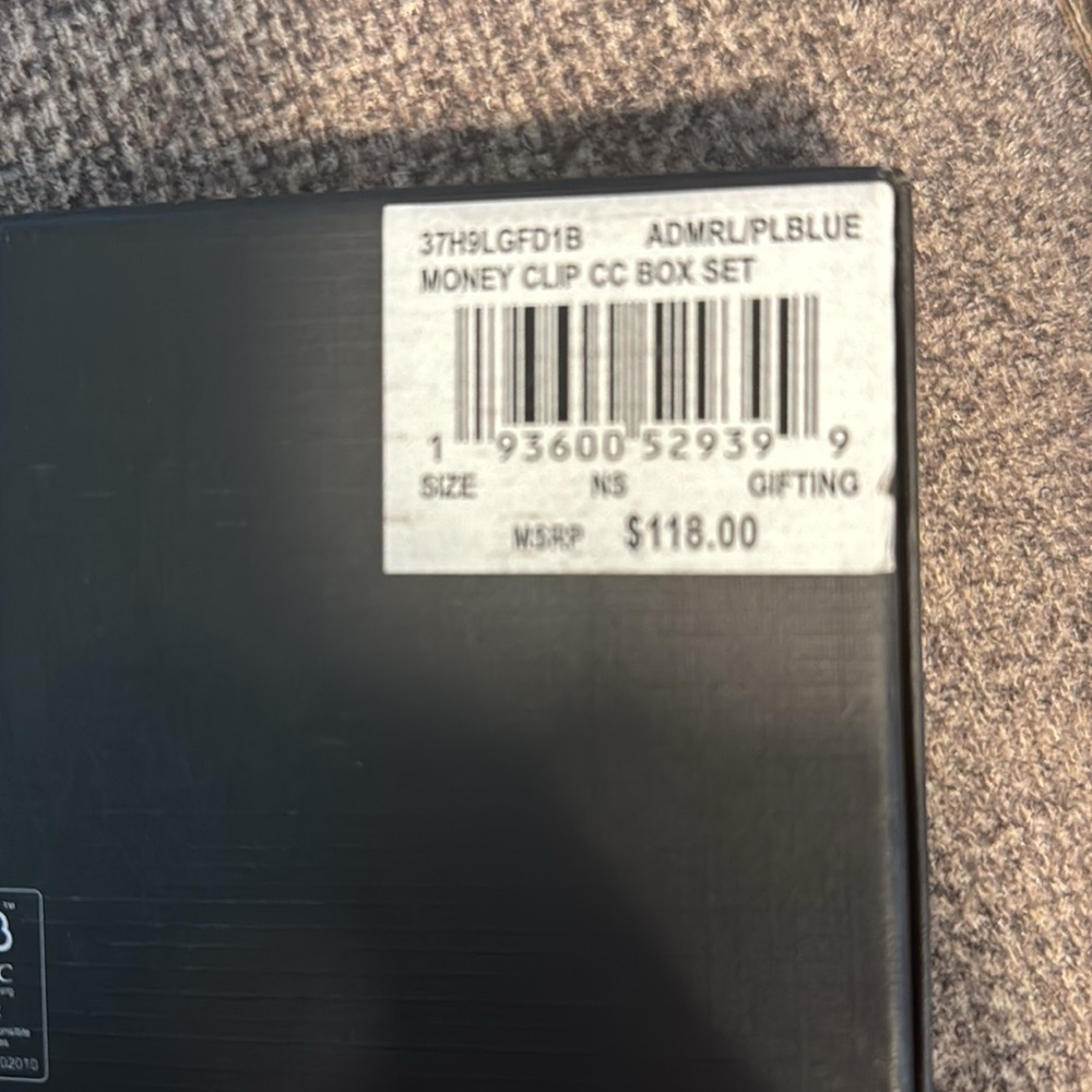 Michael Kors Money Clip NWT in box - Picture 7 of 7